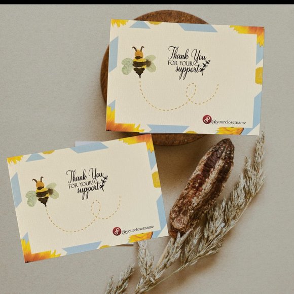 HobbeesBoutique Other - Honey bee Thank You PostCard